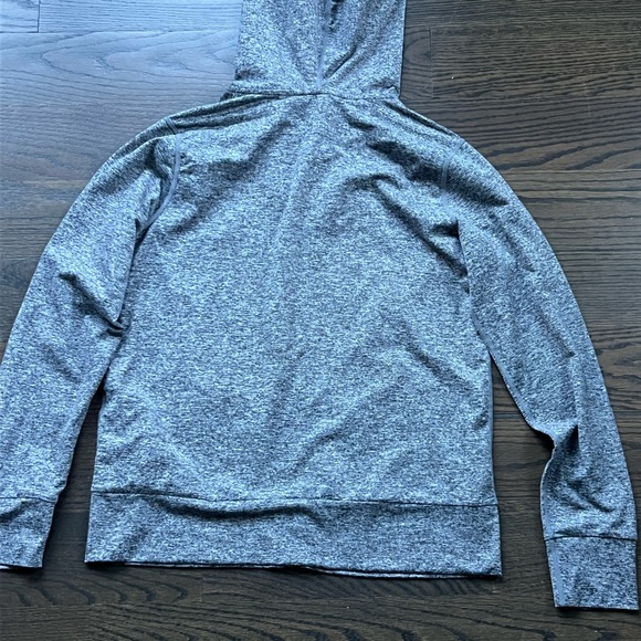 Vuori Halo performance women’s hoodie size sm - Picture 6 of 10